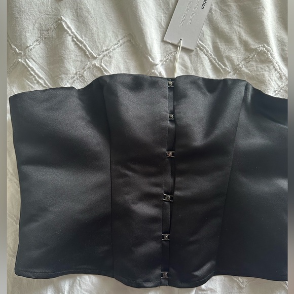 REFORMATION - Picture 2 of 4